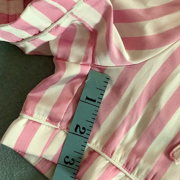 MISSGUIDED Pajama Set - Picture 13 of 16